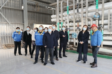 2022年12月15日，时任浙江省发展鼎新委党组成员、副主任吴红梅莅临JDB电子纸业调研企业用能、节能工作